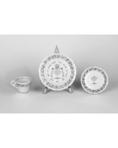 Biblical, commemorative Passover dishes. Four enamel, six ceramic plaques