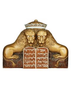 Grandly carved lions flank the Decalogue with intitial Hebrew words; topped by gilt crown. 34 x 46 inches