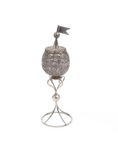 Spherical central body set on openwork, wire support. Detachable filigree lid set with pennant above short steeple. H: 23 cm (9 inches).