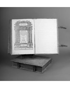 Hebrew). The Sixth Biblia Rabbinica. With Targum and major classical commentaries. Revised by J. Buxtorf