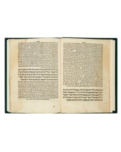 Zevach Pesach. With commentary by Isaac Abrabanel.