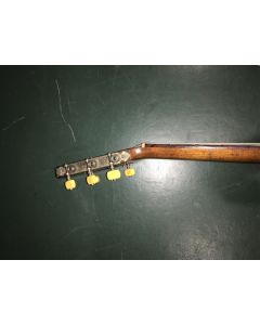 C. 1920, labeled DOMINGO ESTESO/CONSTRUCTOR DE GUTARRAS/GRAVINA 7 MADRID/ANO 1922, scale length 25 5/8 in., 652 mm.